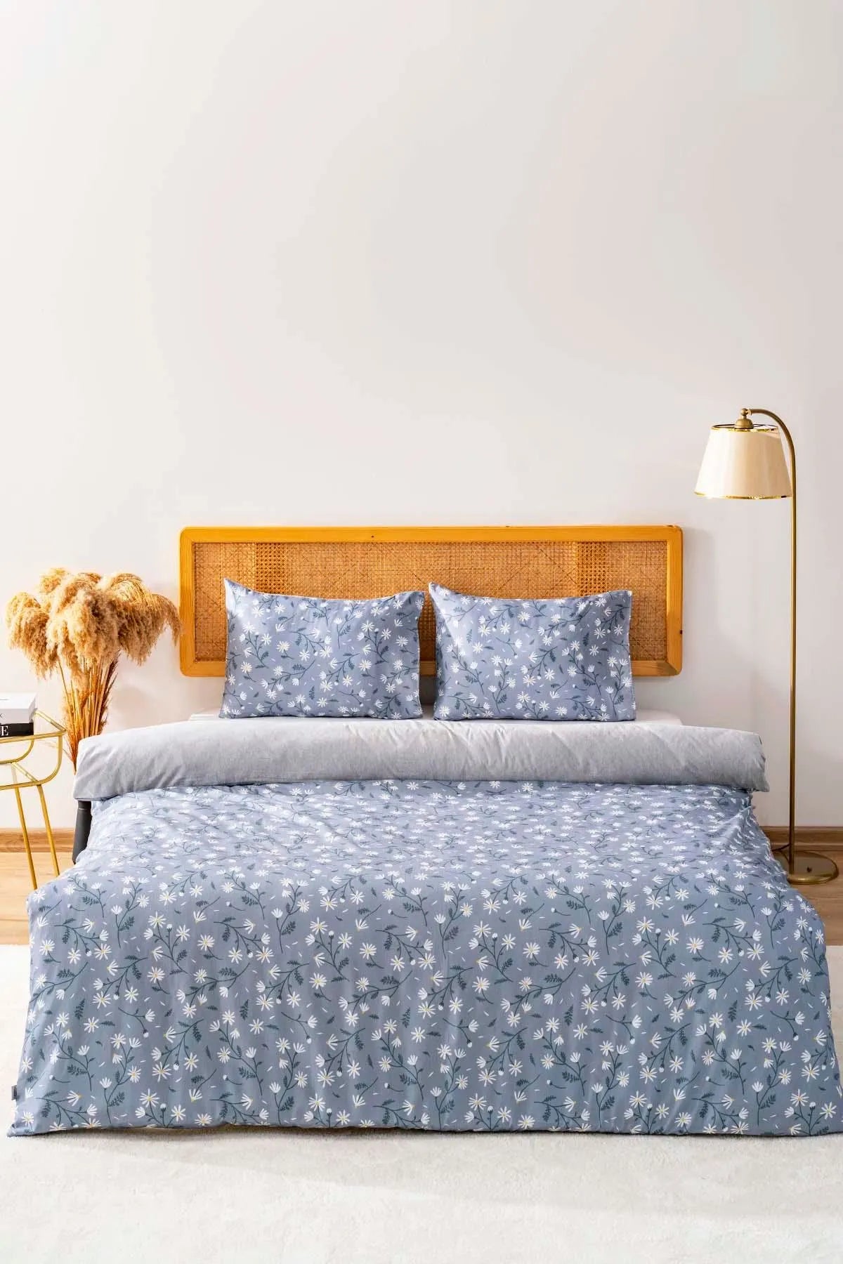 Gray Daisies Polycotton Double Size Duvet Cover Set, Zipper, 200×215 cm, 3-Piece