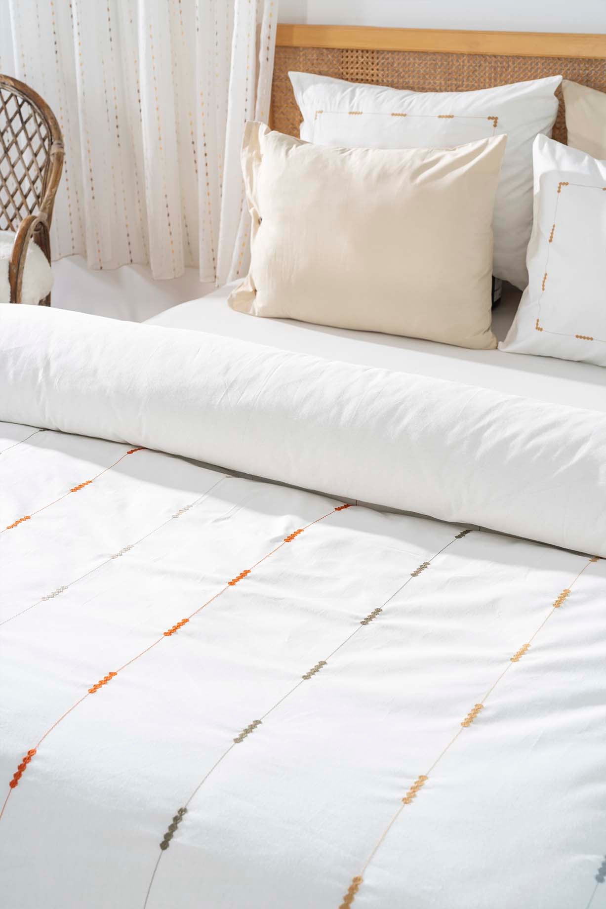 Victoria Cream 100% Cotton Embroidered Duvet Cover Set, 6-Piece Double Size Bedding – Breathable Fabric, 200x220 cm